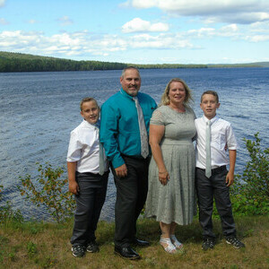 Tammy Hayter and family